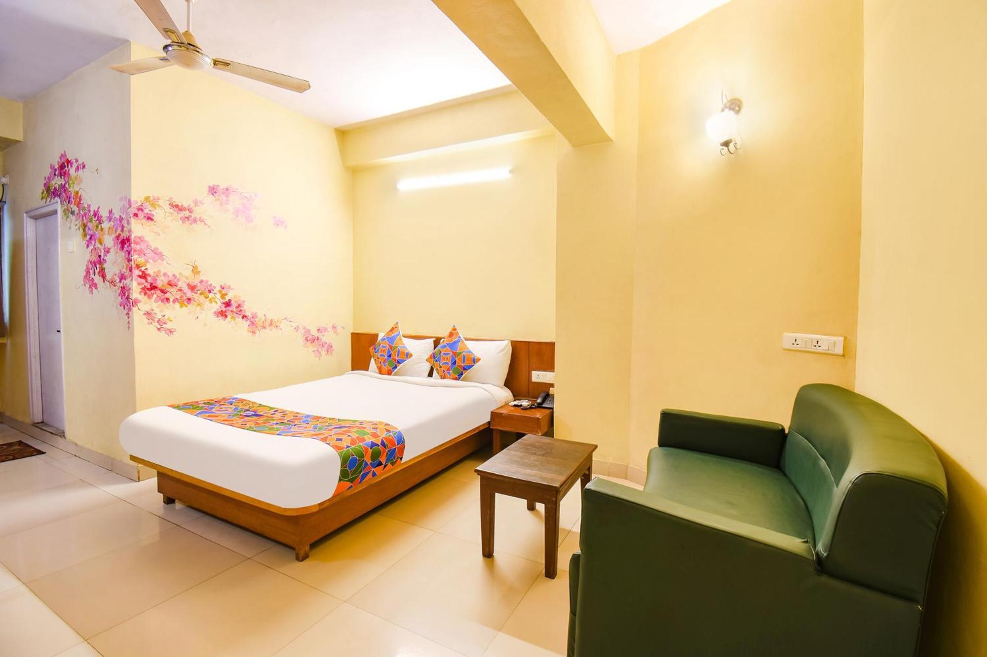 Fabhotel Prime Yash Residency - Nr Lonavala Railway Station Eksteriør billede